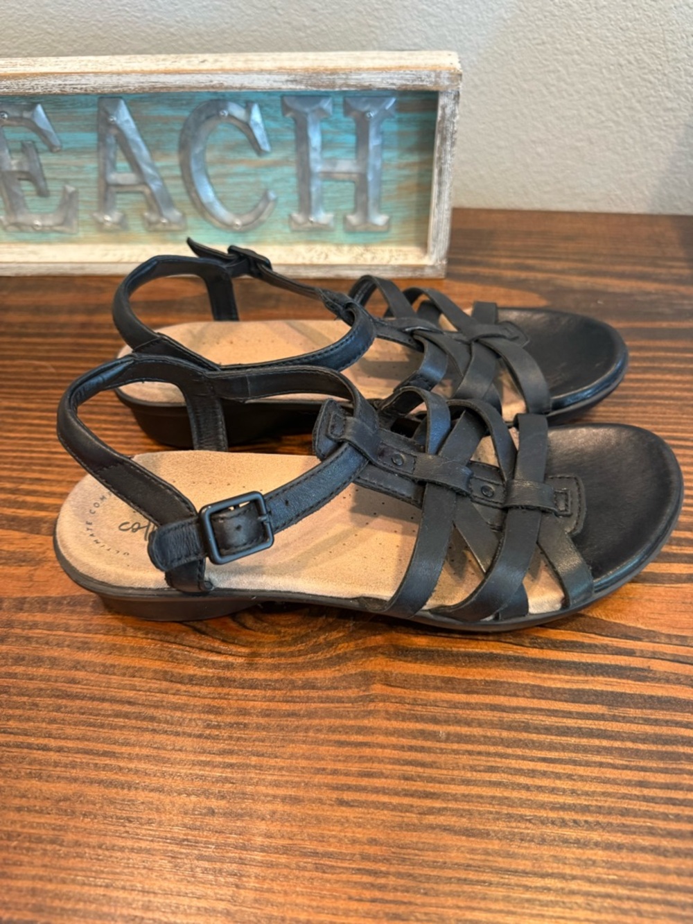 Clarks Collection Black Leather Strappy Sandals Comfort Ankle Strap Size 7.5